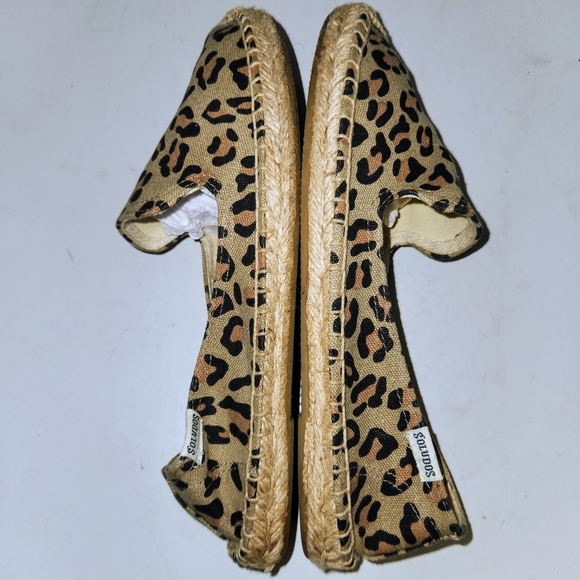 SOLUDOS Smoking Leopard Canvas Slipper Espadrilles In Maroon Black And Tan SZ 7 - Picture 7 of 12